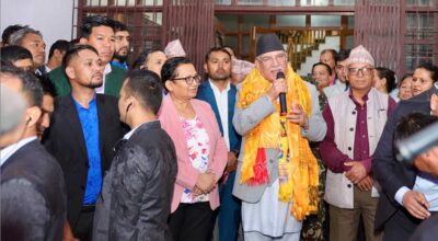 Pm-puspa-kamal-dahal-prachanda-with-people-in-personal-house-3