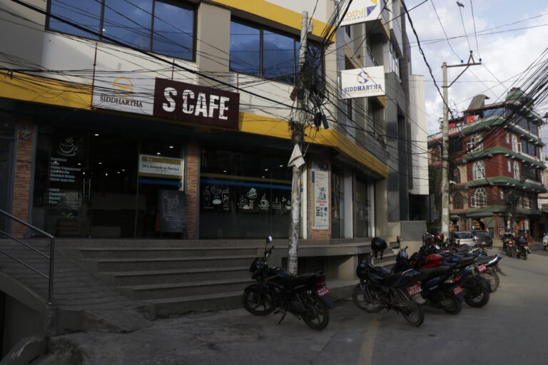 S-CAFE_Building_Tinkune_ktm_photo-p.k-4