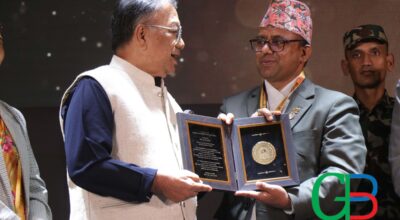Badri-prasad-pandey_tourism-minister_-karna-shakya_pata_award-2024-8