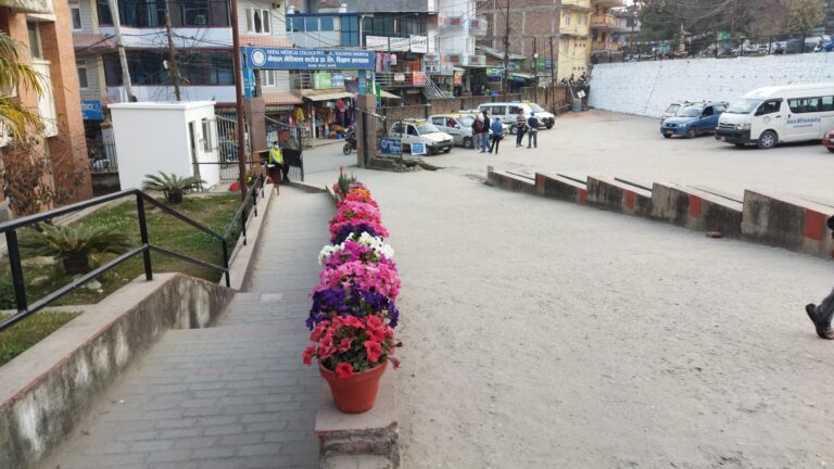 Nepal-medical-Collagenmc_parking2