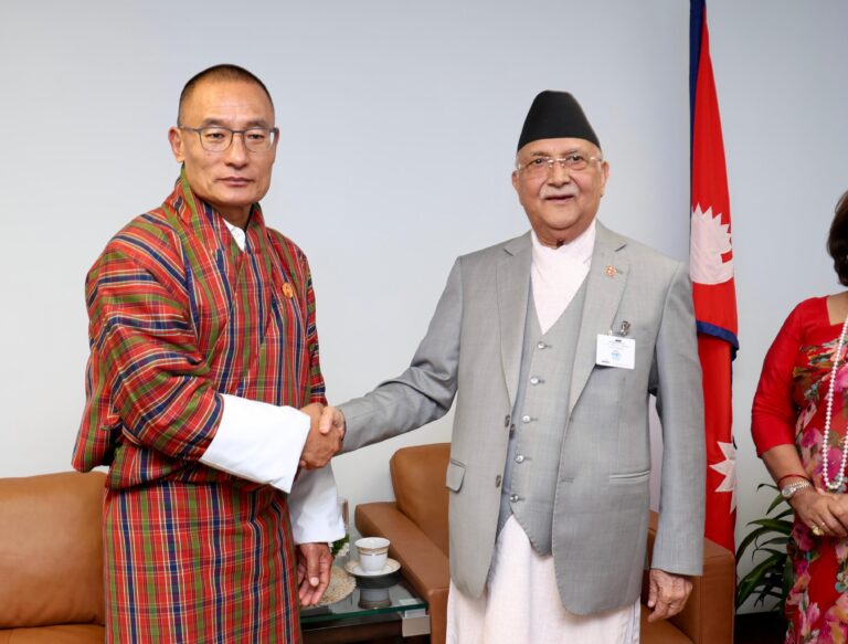 Pm-kp-sharm-oli-meet-pm-bhutan-1