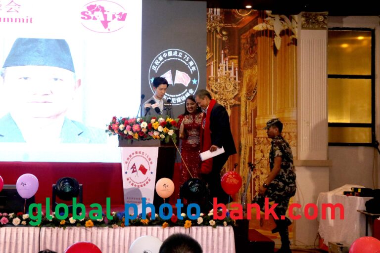 Prithibi-subba-gurun_minister-of-communication-1