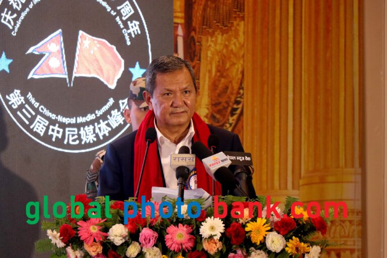 Prithibi-subba-gurun_minister-of-communication-31