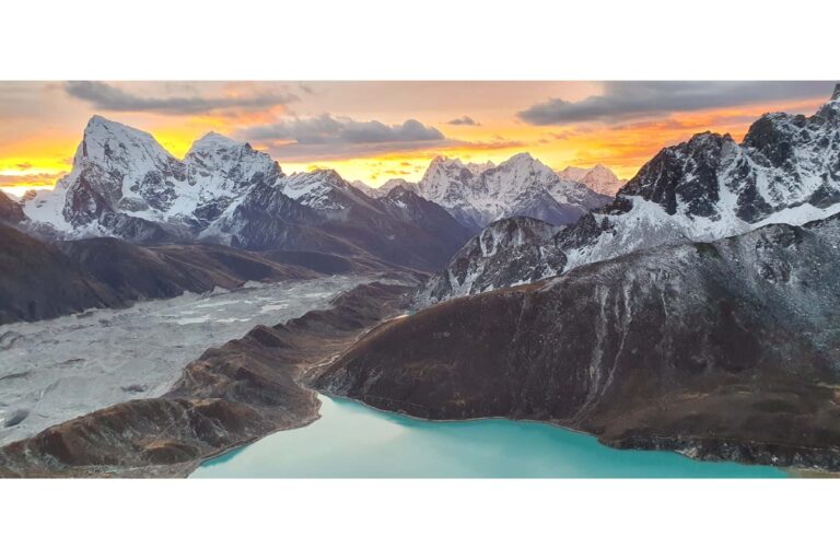 2.-Photo-taken-from-gokyo-ri-height-5357m-district-solukhubu-f