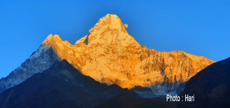 Amadablam-6812m-solukhmbu-f