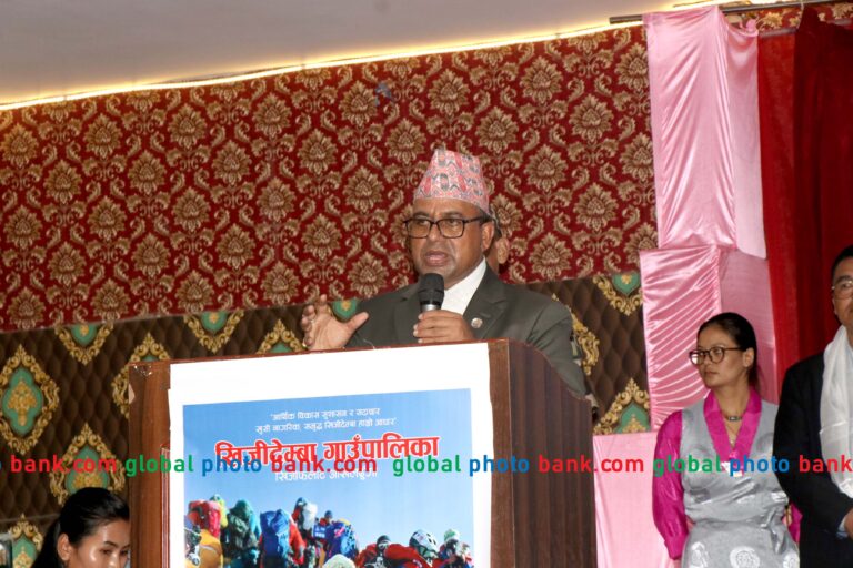 Badri-prasad-pandey_tourism-minister-4