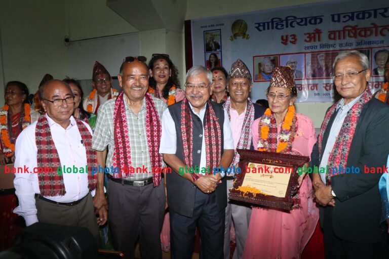 Madan-das-shrestha_artist-2