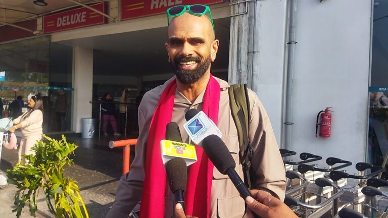 Kisor-kumar_Indian-coach-2