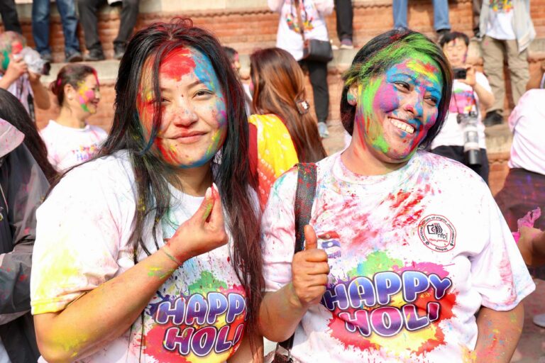 holi