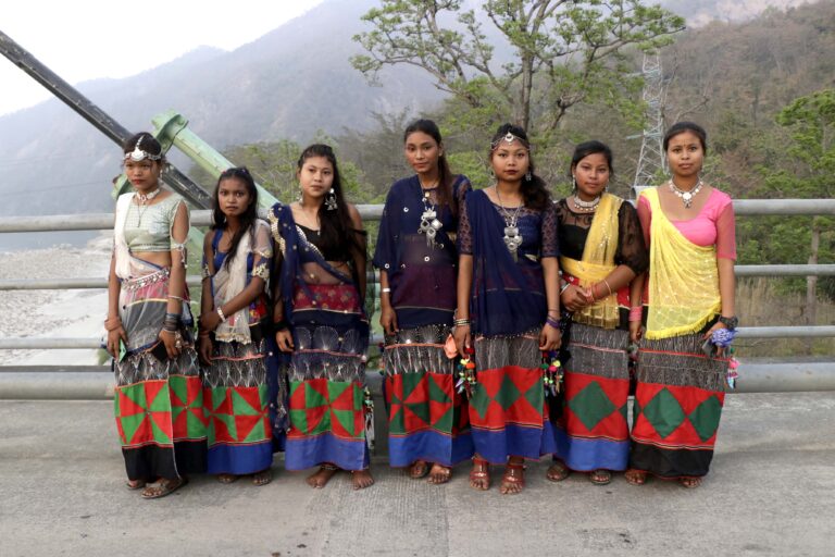 tharu cultural dress