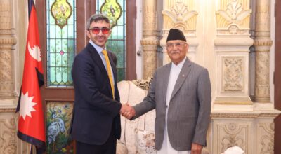 k.p sharma oli wtih uae vice prime minister  (1)