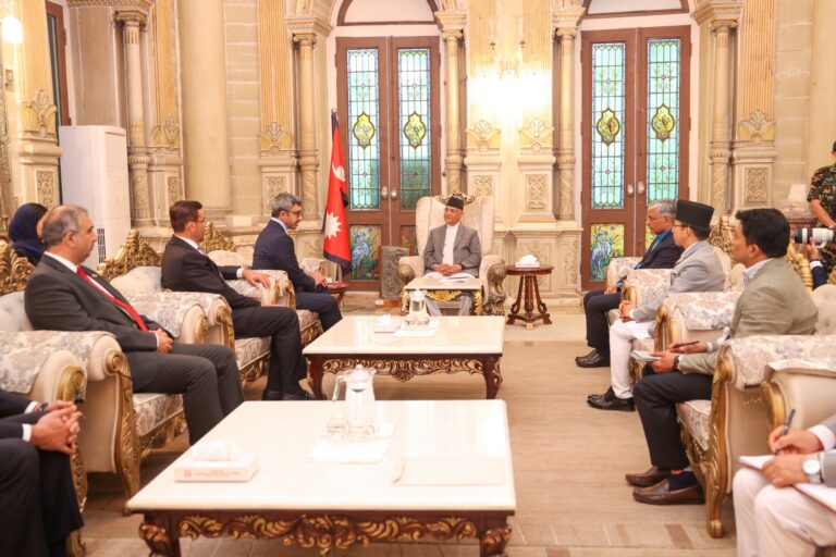 k.p sharma oli wtih uae vice prime minister  (3)