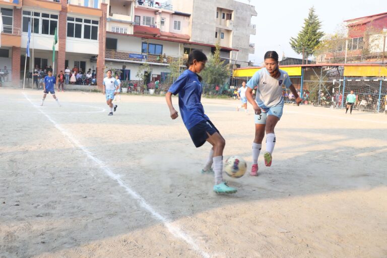 women 7side  football (1)