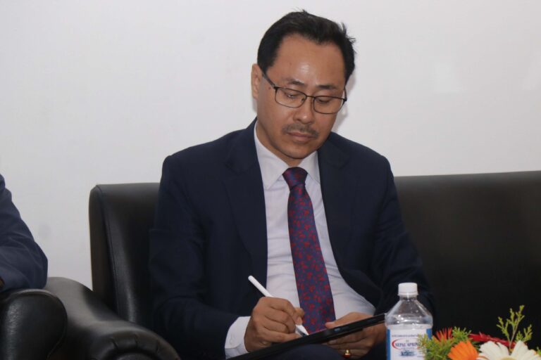 damber sunuwar