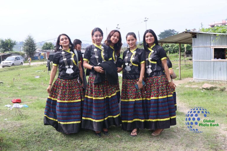 tharu culture dress