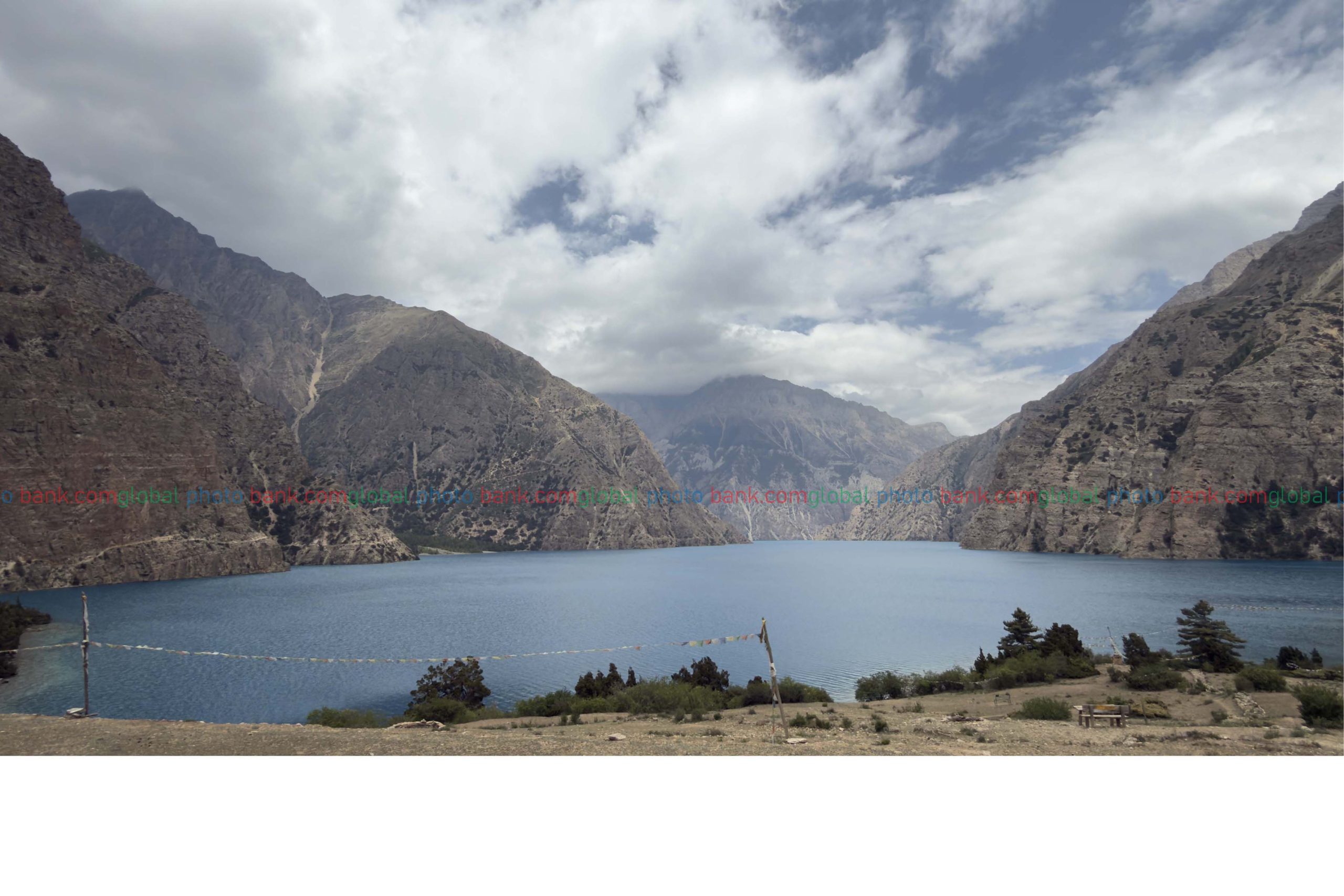 Phoksundo lake